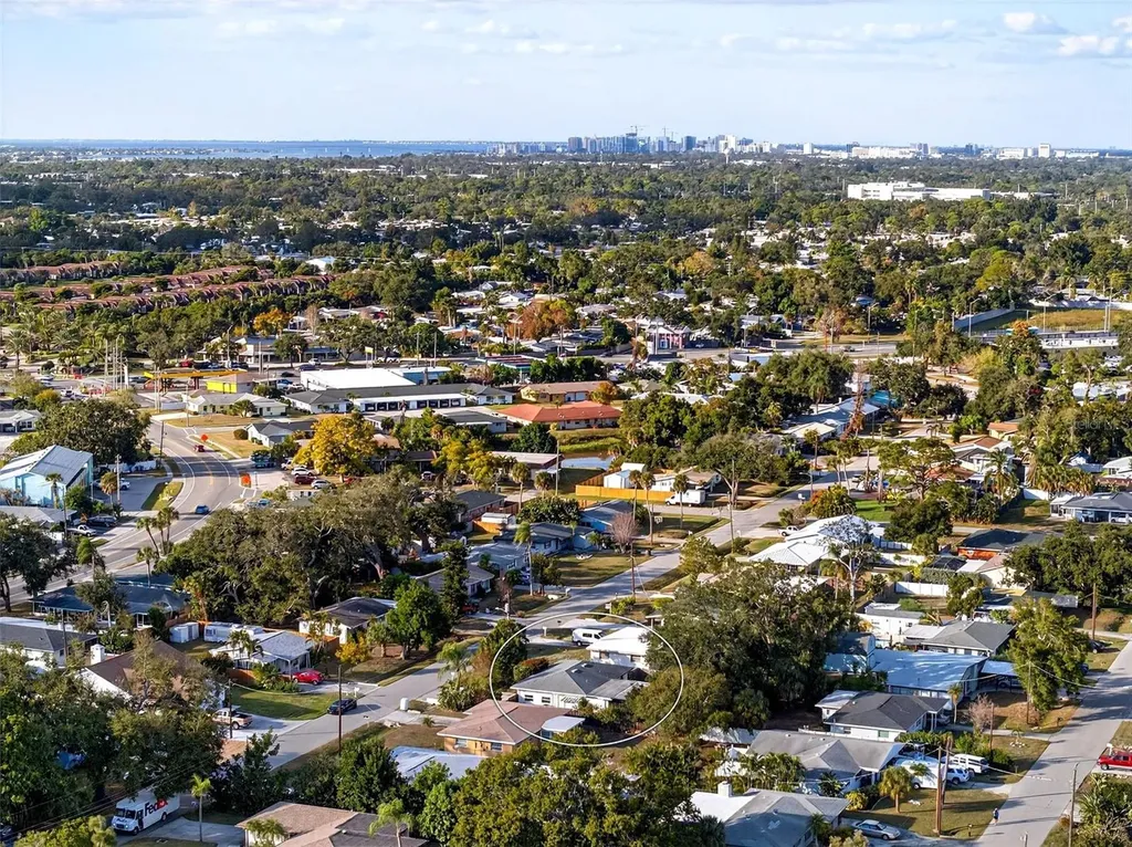 6215 Rodgers Avenue Sarasota FL 34231
