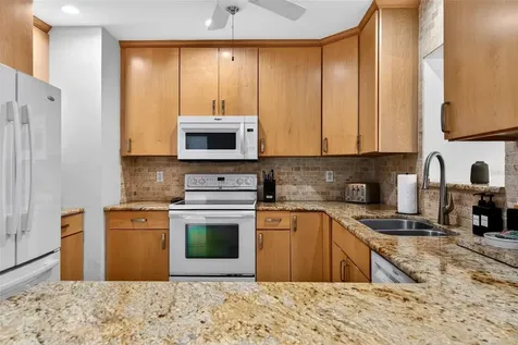 6215 Rodgers Avenue Sarasota FL 34231