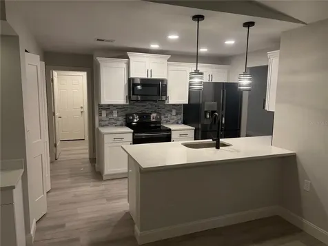 10705 Tonapa Loop Port Richey FL 34668