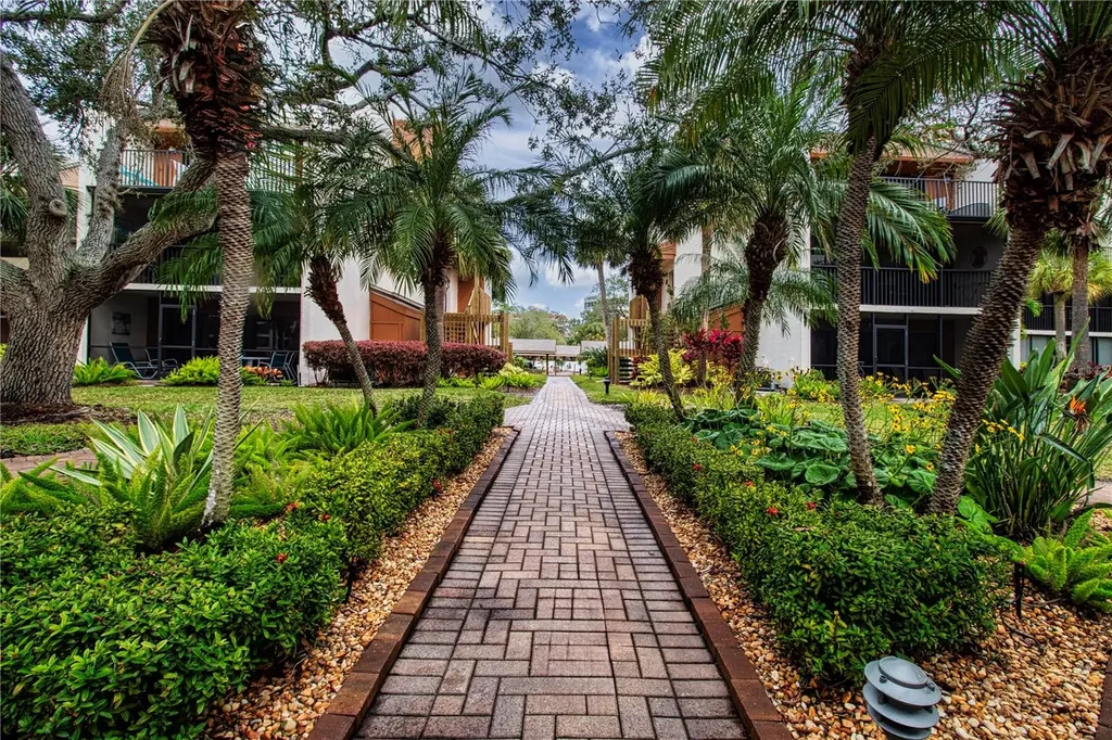 1500 Cove II Place Sarasota FL 34242
