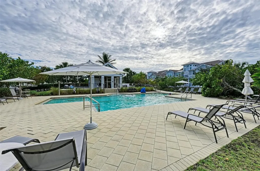 330 Compass Point Drive Bradenton FL 34209
