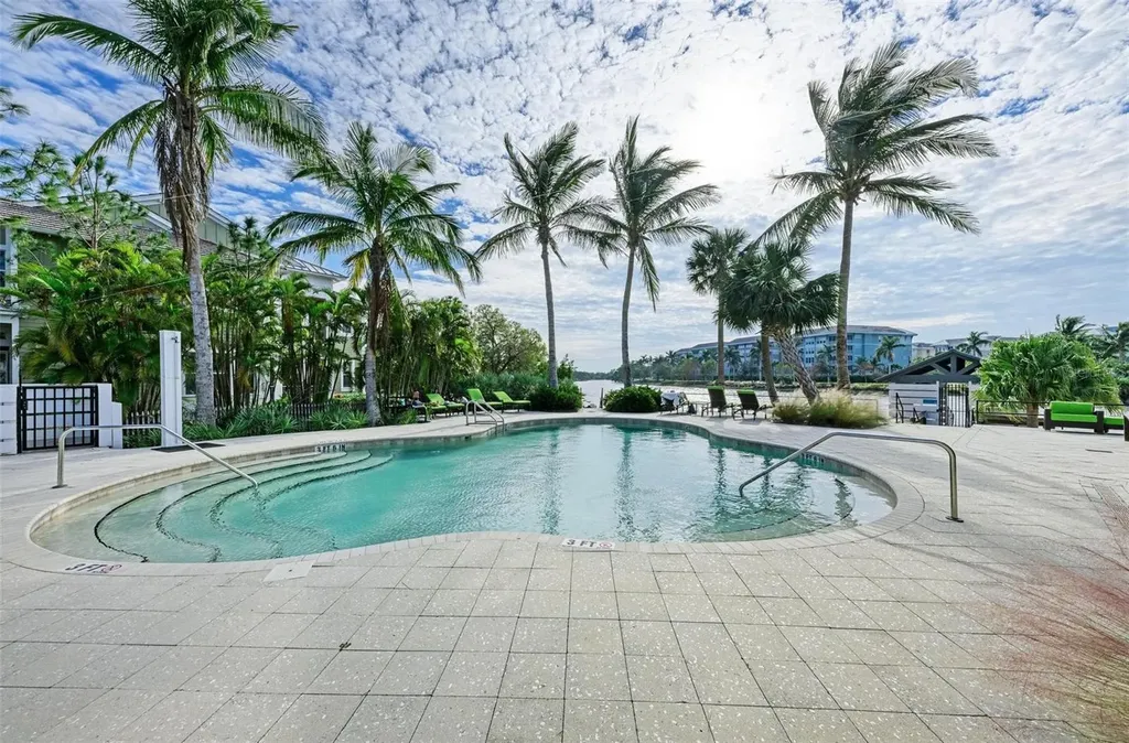 330 Compass Point Drive Bradenton FL 34209