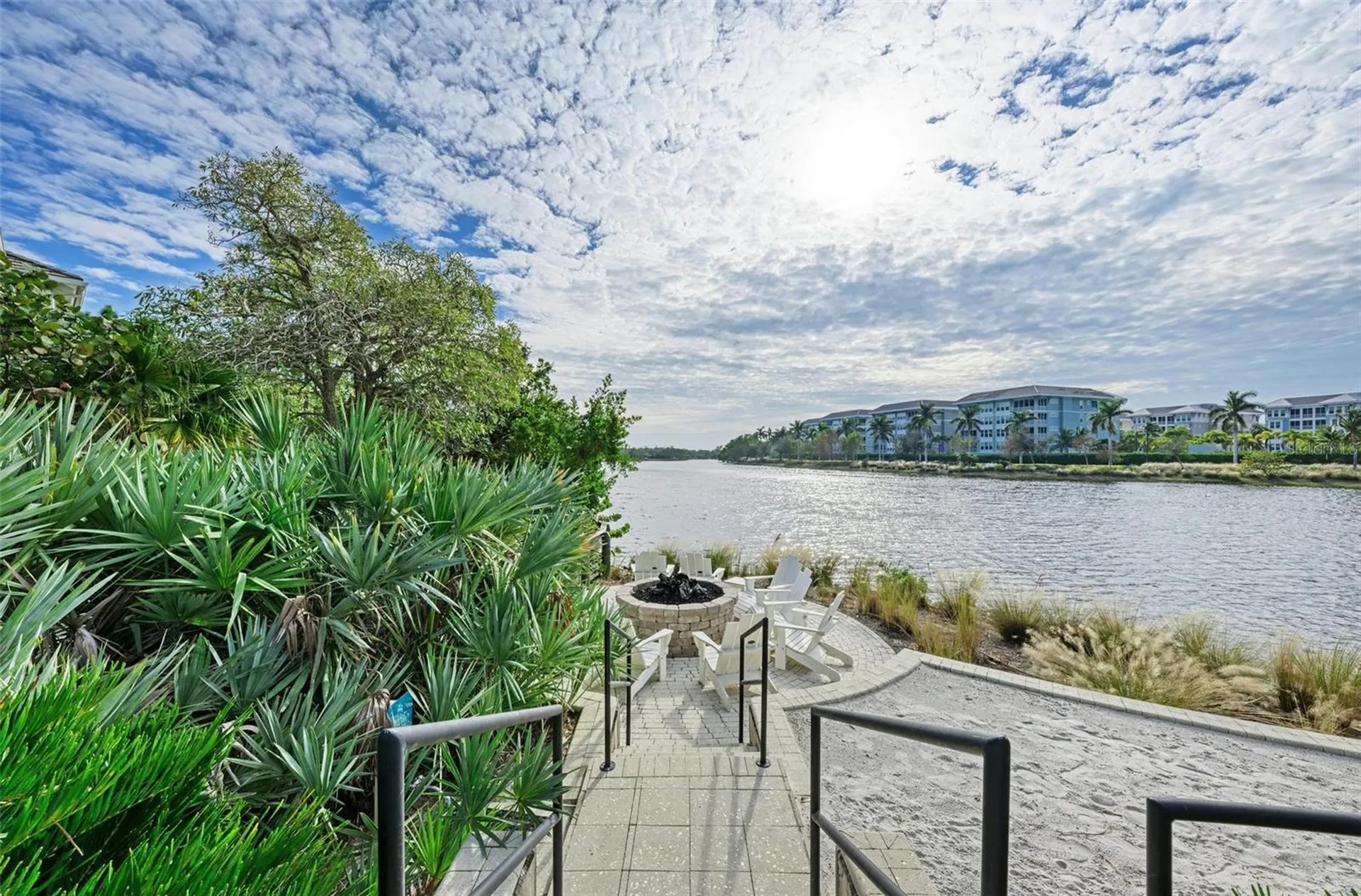 330 Compass Point Drive Bradenton FL 34209