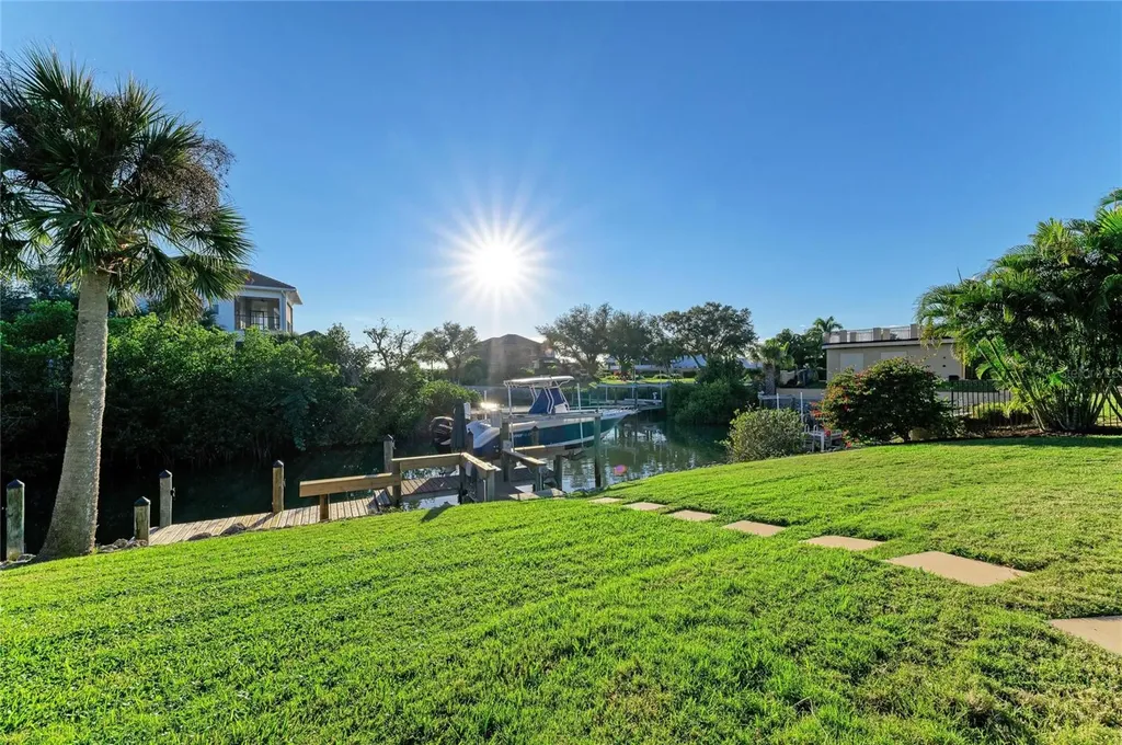 365 S Shore Drive Osprey FL 34229