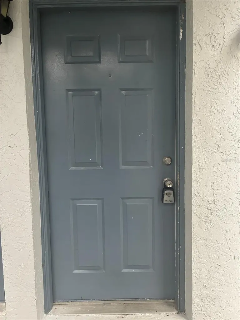 7193 E Bank Drive Tampa FL 33617