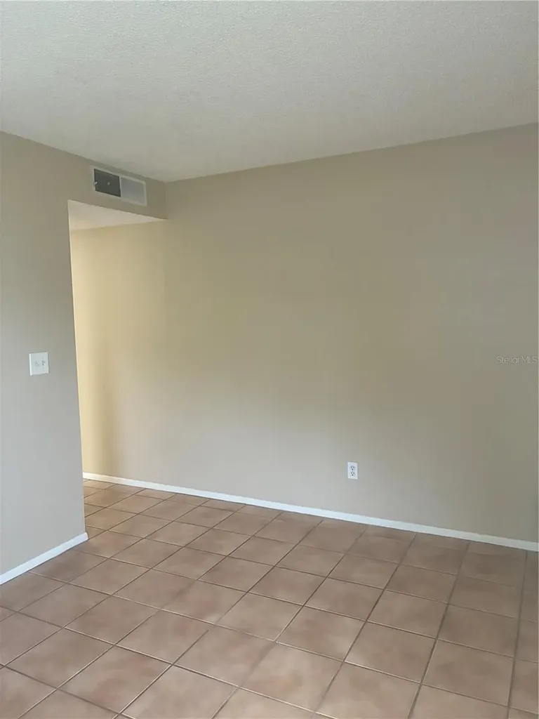 7193 E Bank Drive Tampa FL 33617
