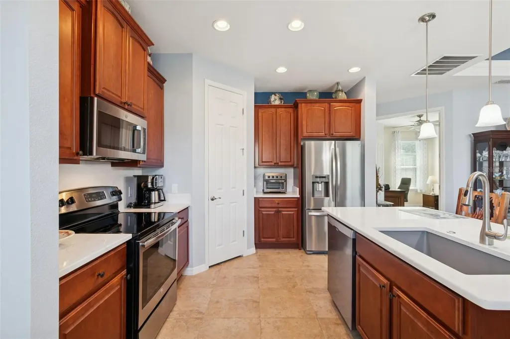 1689 Trabuco Canyon Court Kissimmee FL 34759
