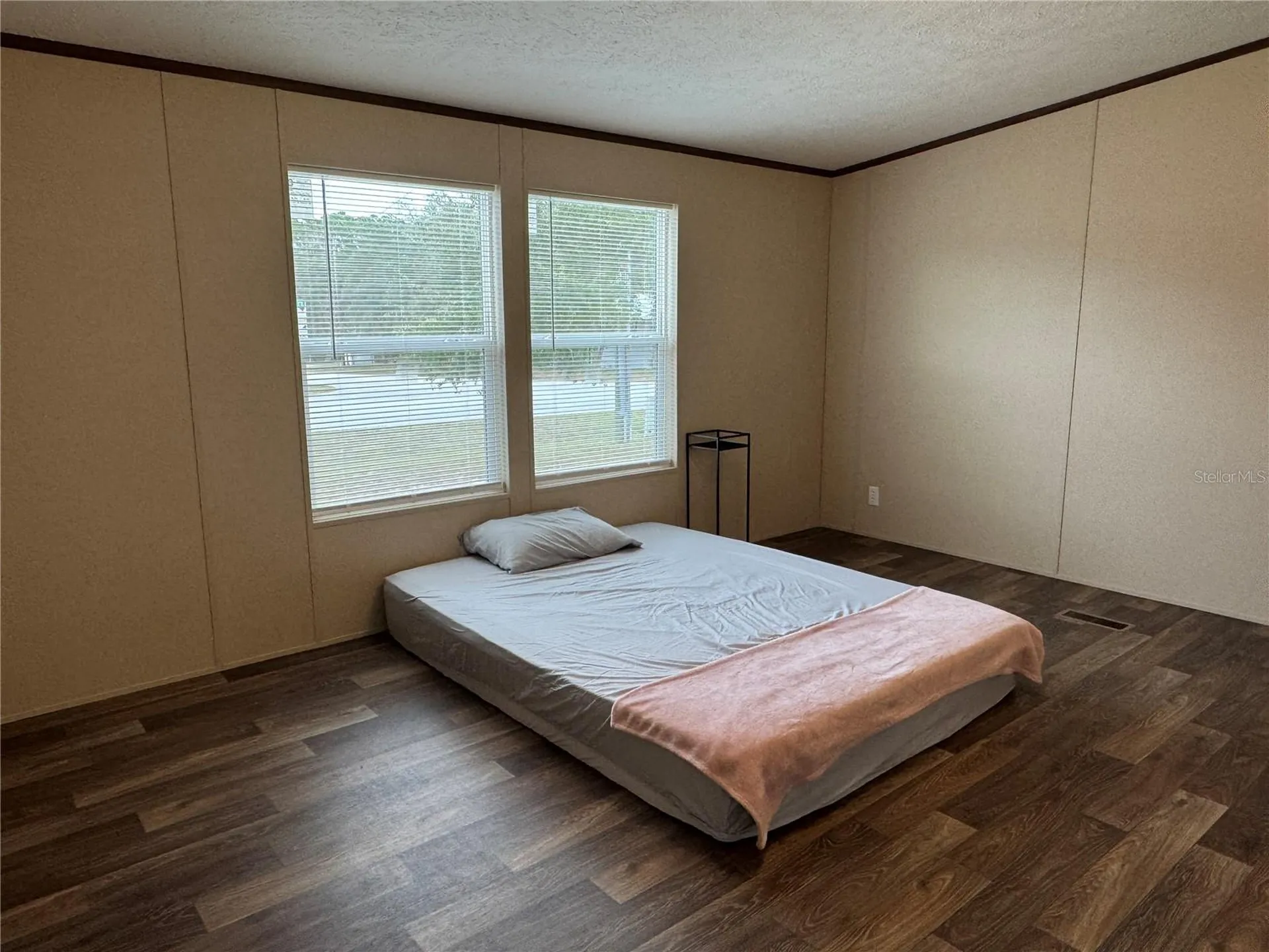 18472 SE 58th Place Ocklawaha FL 32179