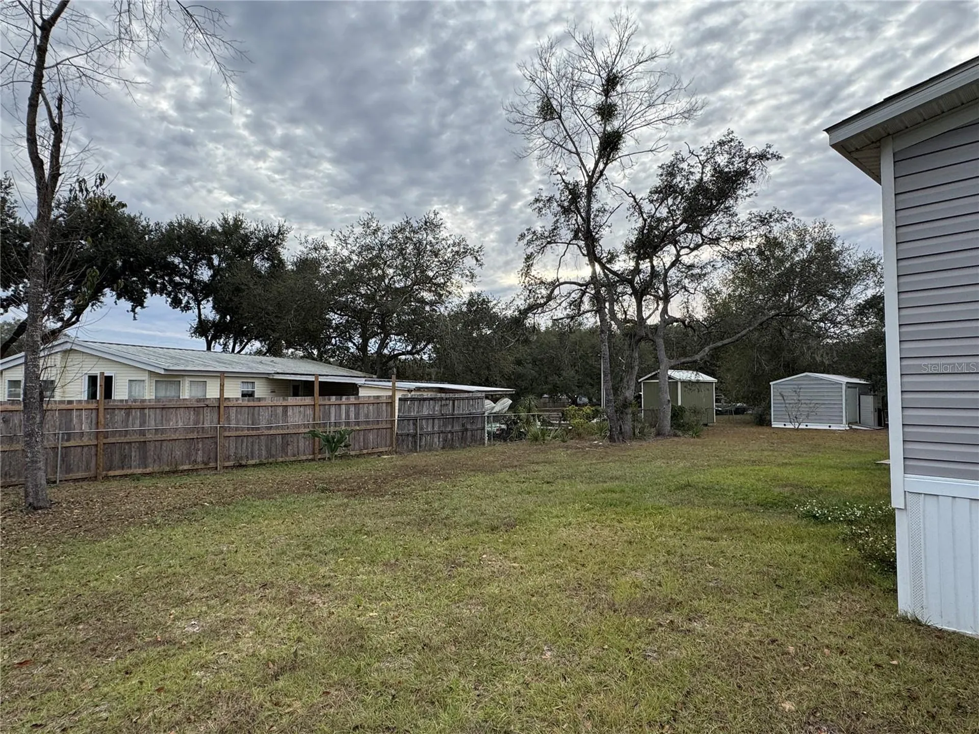 18472 SE 58th Place Ocklawaha FL 32179