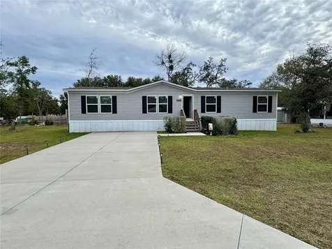 18472 SE 58th Place Ocklawaha FL 32179