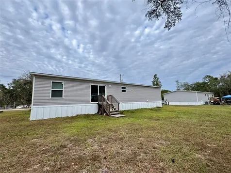 18472 SE 58th Place Ocklawaha FL 32179