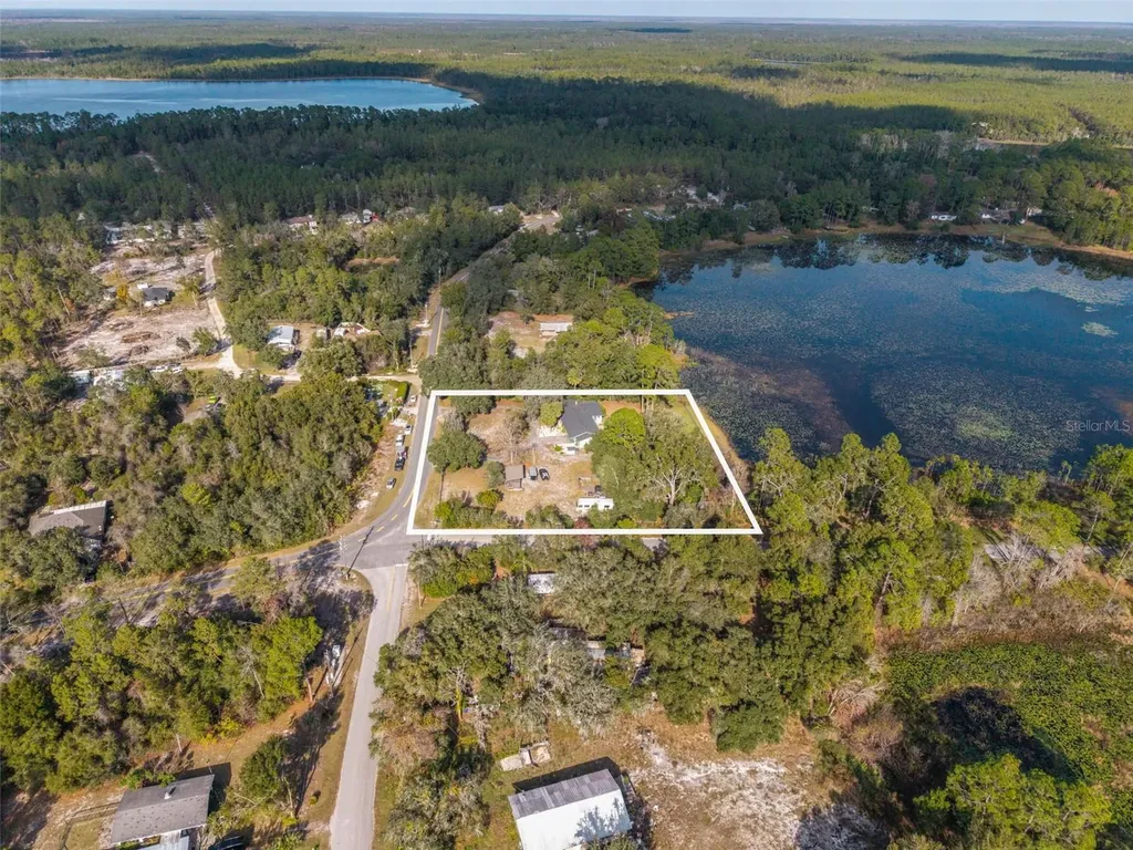 26310 Fishermans Road Paisley FL 32767