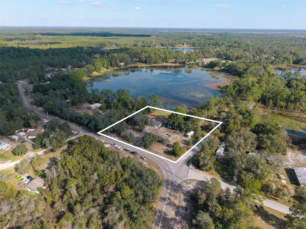 26310 Fishermans Road Paisley FL 32767