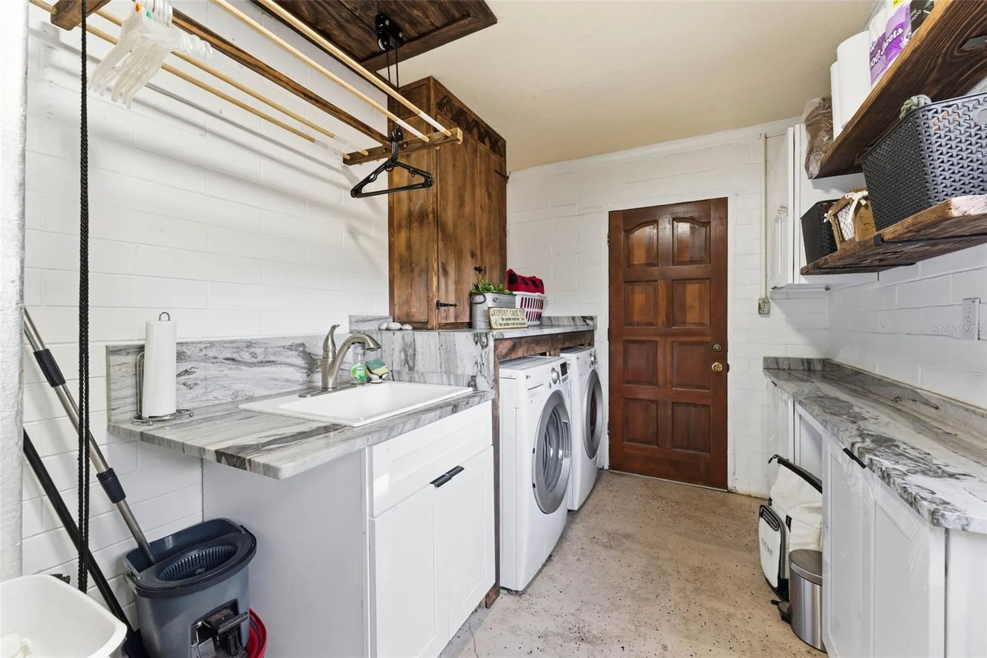 26310 Fishermans Road Paisley FL 32767
