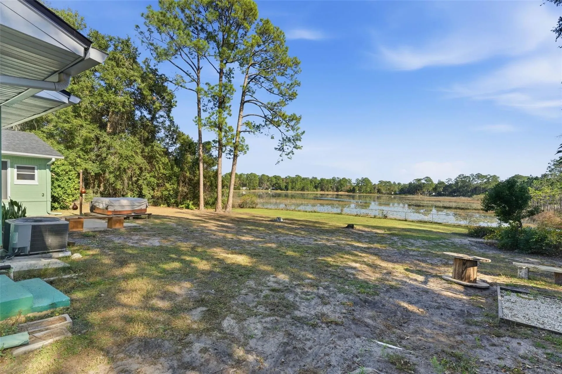 26310 Fishermans Road Paisley FL 32767