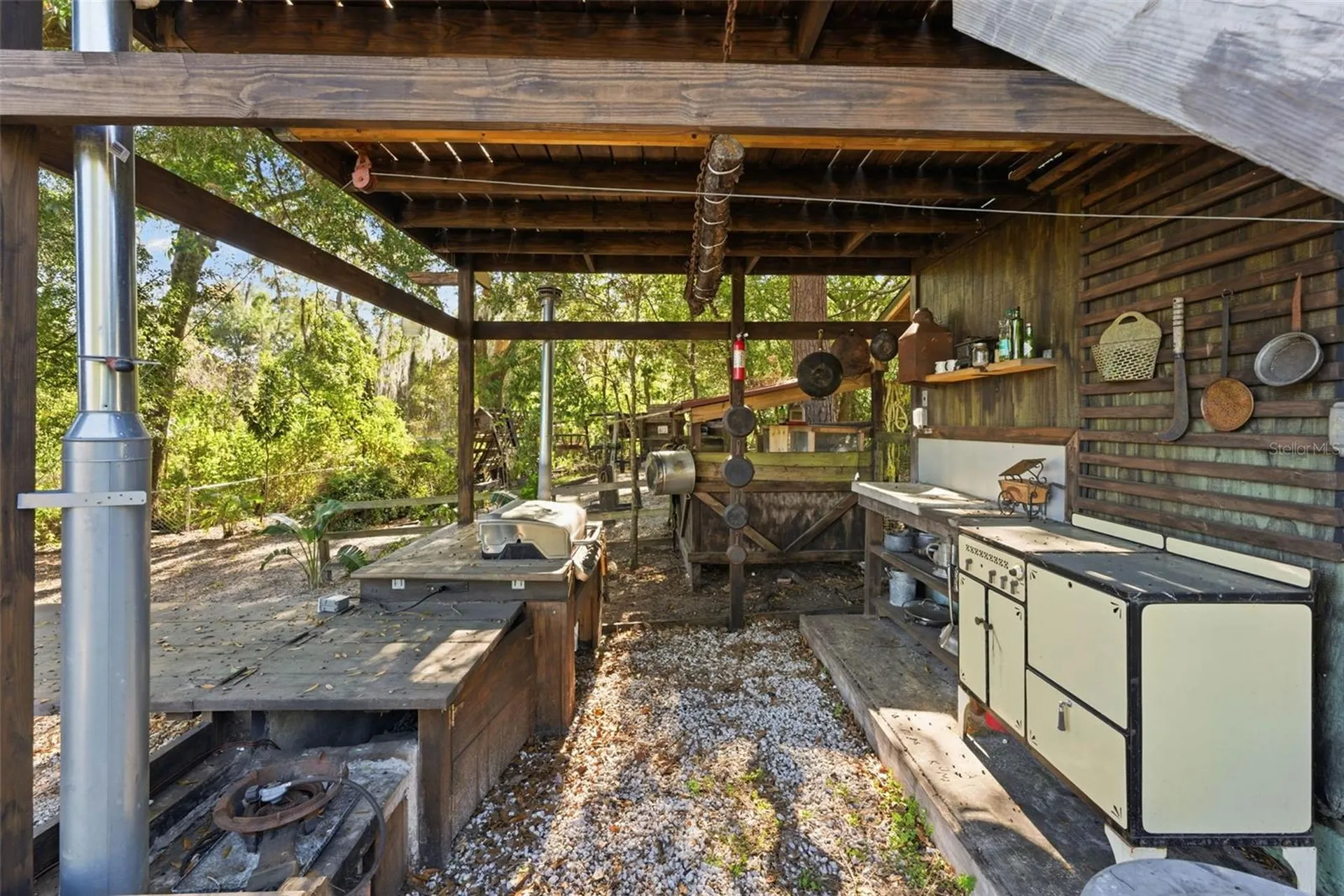 26310 Fishermans Road Paisley FL 32767