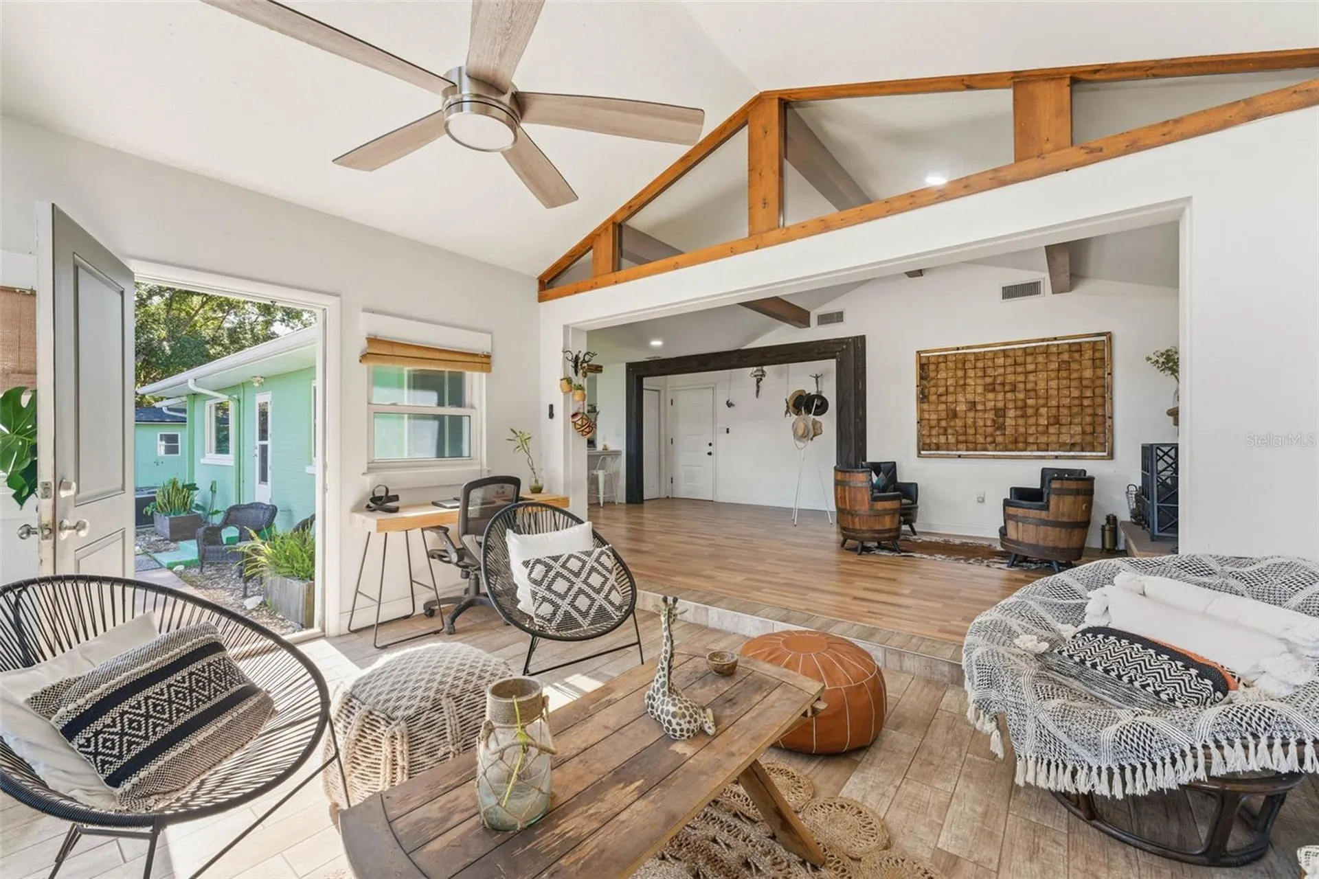 26310 Fishermans Road Paisley FL 32767