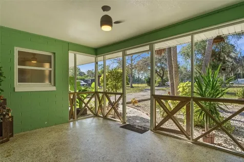 26310 Fishermans Road Paisley FL 32767