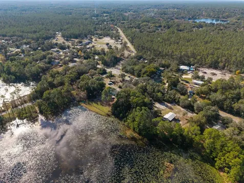 26310 Fishermans Road Paisley FL 32767
