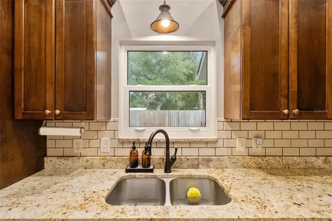 3515 NW 39th Place Gainesville FL 32605