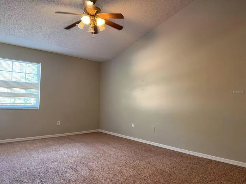 1206 N Fairway Drive Apopka FL 32712