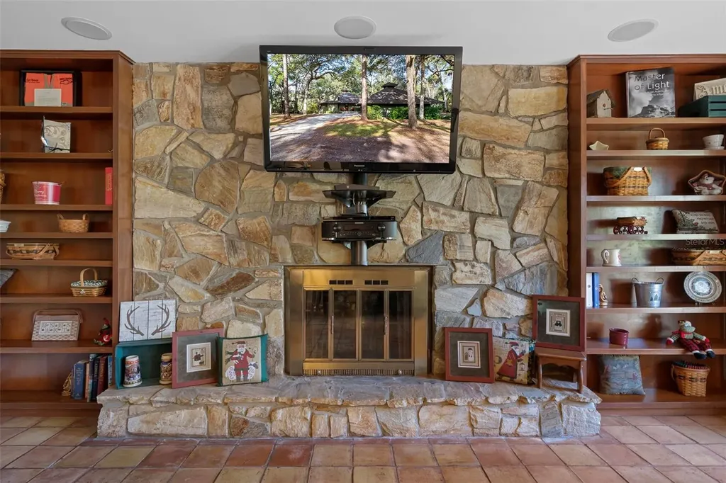 8725 Quail Run Drive Wesley Chapel FL 33544