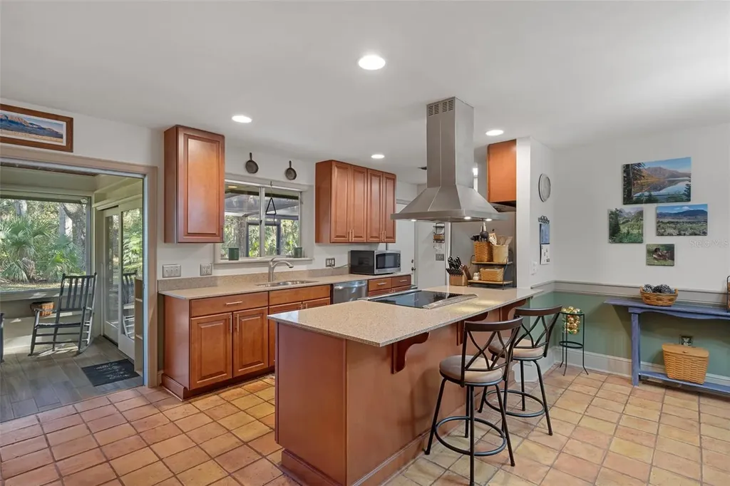 8725 Quail Run Drive Wesley Chapel FL 33544