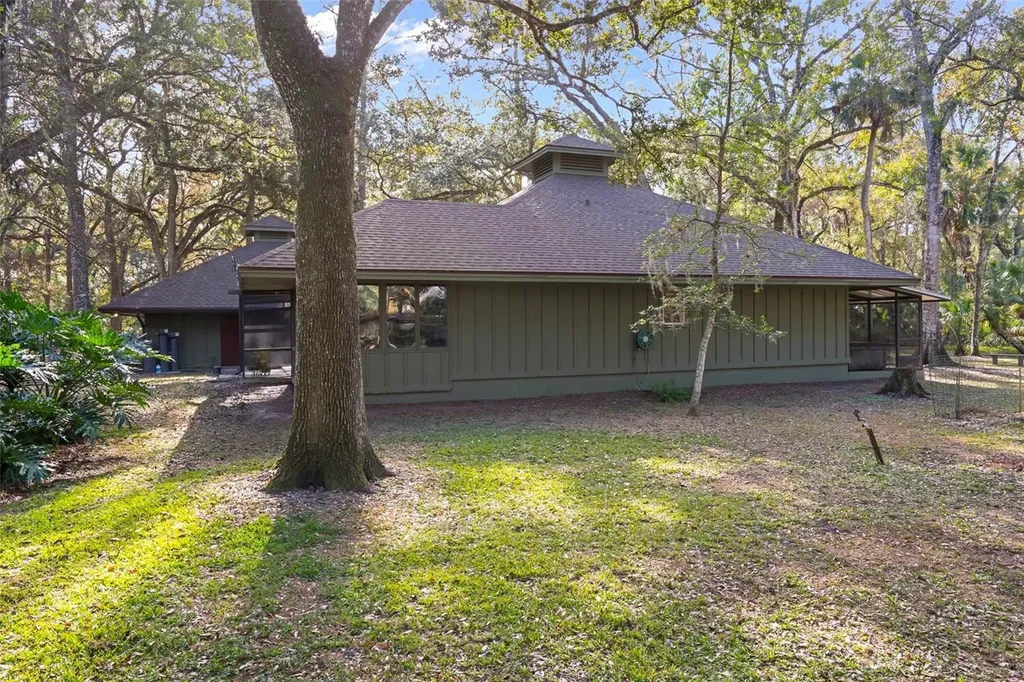 8725 Quail Run Drive Wesley Chapel FL 33544