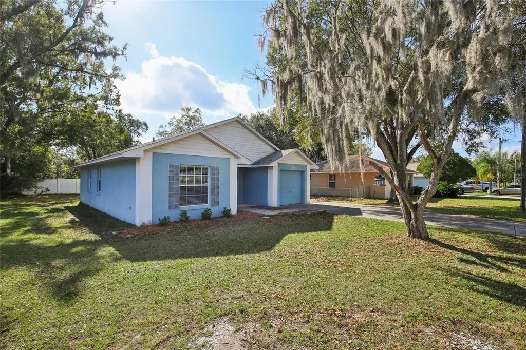 3501 W Reynolds Street Plant City FL 33563