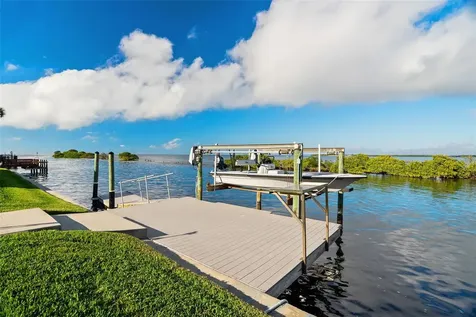 5791 Westshore Drive New Port Richey FL 34652