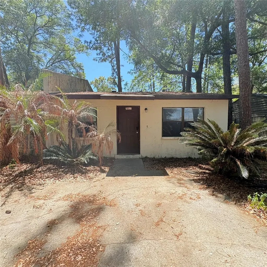 7011 SW 17th Place Gainesville FL 32607