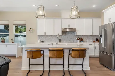 2576 Wood Street Sarasota FL 34237