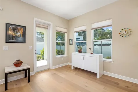 2576 Wood Street Sarasota FL 34237