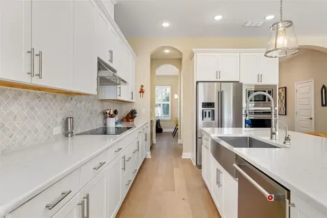 2576 Wood Street Sarasota FL 34237
