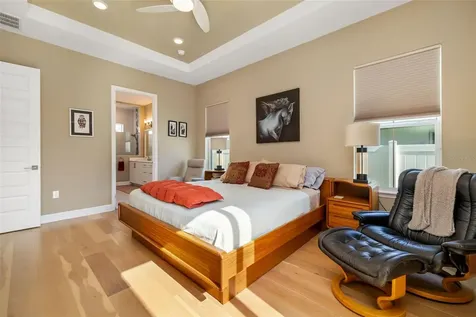 2576 Wood Street Sarasota FL 34237
