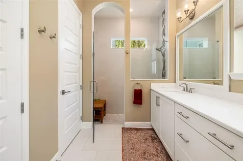 2576 Wood Street Sarasota FL 34237