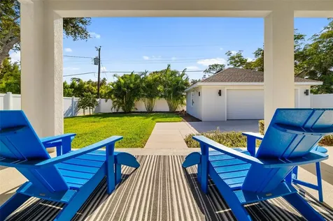 2576 Wood Street Sarasota FL 34237