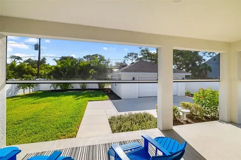 2576 Wood Street Sarasota FL 34237