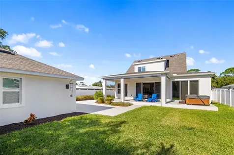 2576 Wood Street Sarasota FL 34237
