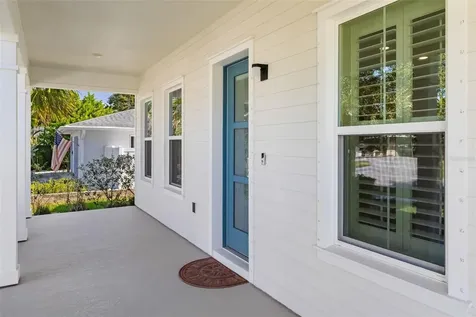 2576 Wood Street Sarasota FL 34237