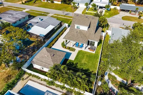 2576 Wood Street Sarasota FL 34237
