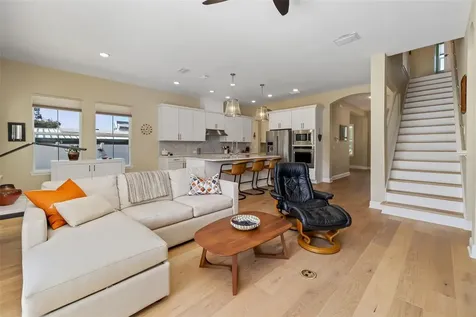 2576 Wood Street Sarasota FL 34237