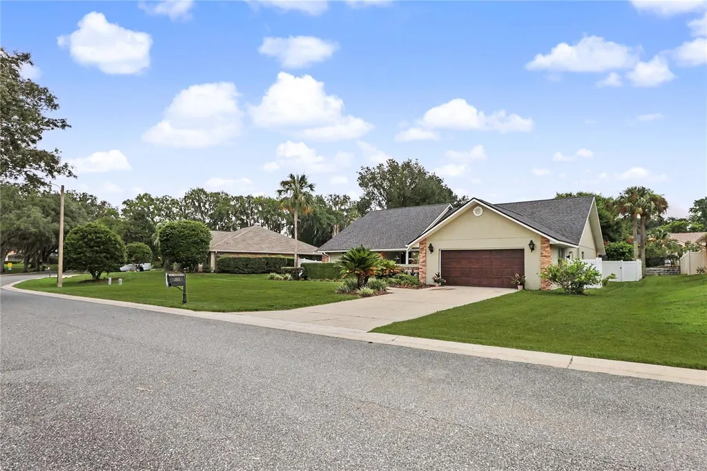 1020 SW 32nd Lane Ocala FL 34471