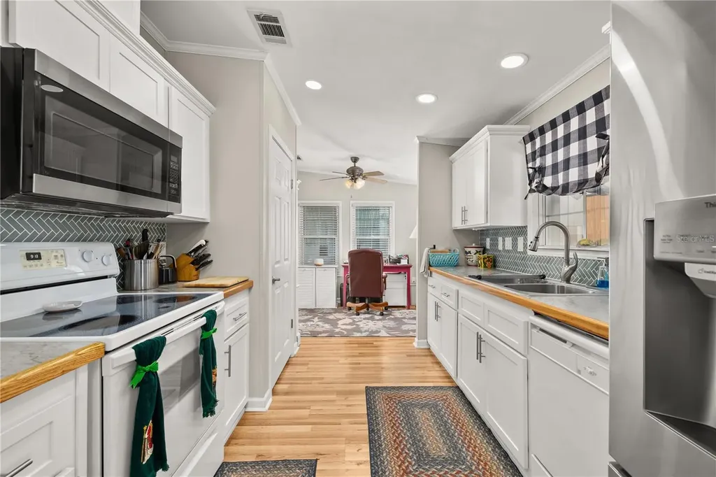 37513 Campo Avenue Zephyrhills FL 33541