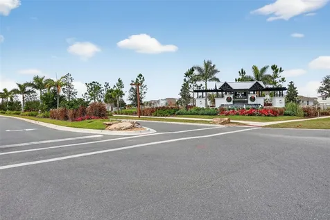 3842 Sunny Spring Street Plant City FL 33565
