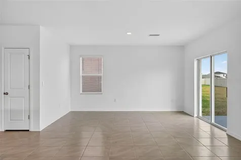 3842 Sunny Spring Street Plant City FL 33565