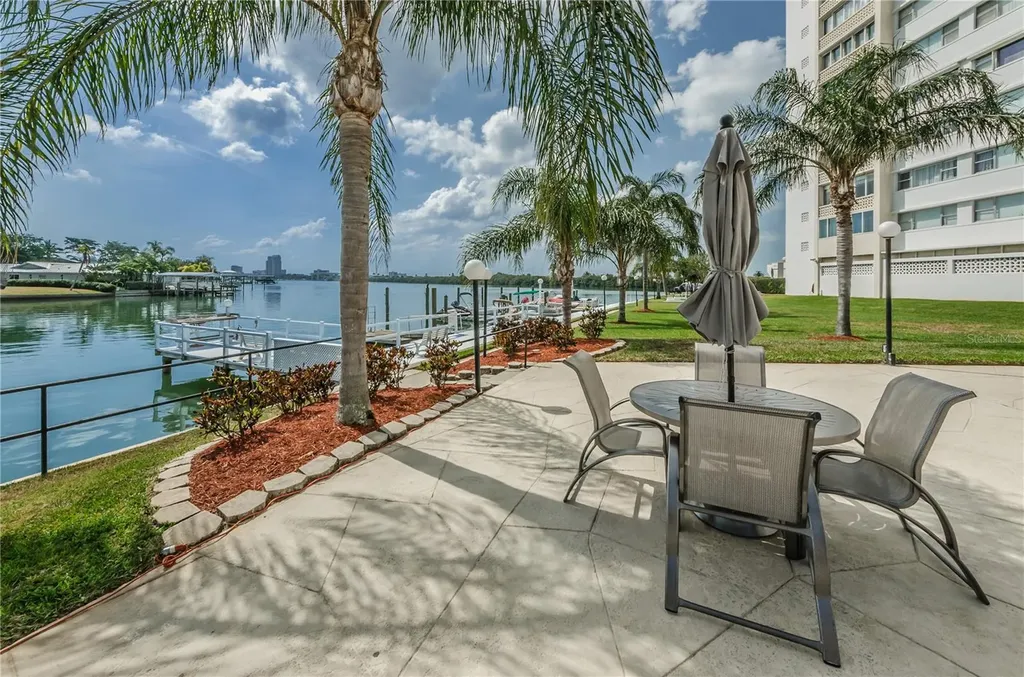 31 Island Way Clearwater Beach FL 33767