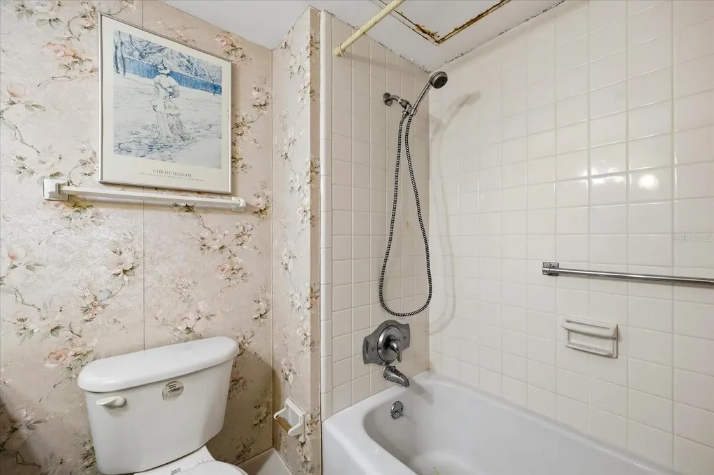 31 Island Way Clearwater Beach FL 33767