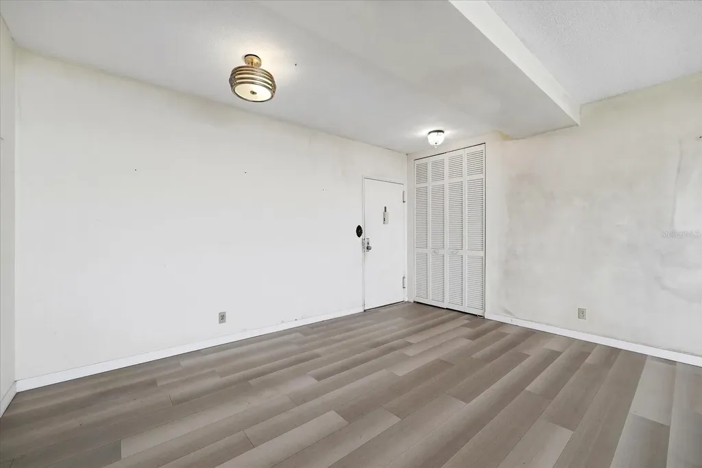 31 Island Way Clearwater Beach FL 33767