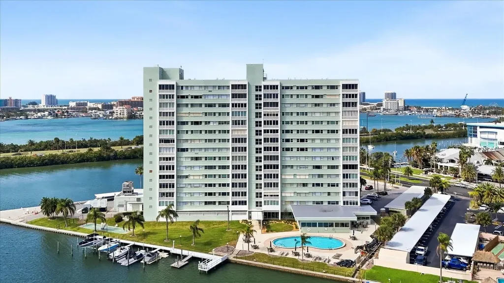 31 Island Way Clearwater Beach FL 33767